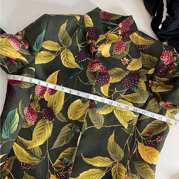 Linda Allard Ellen Tracy Green Silk Berry Print Button Up Blazer Size 10 - Picture 14 of 16